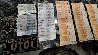 Detenido un joven con una bolsa con estupefacientes y dinero en su poder en San Nicolás. Detenido un joven con una bolsa con estupefacientes y dinero en su poder en San Nicolás.