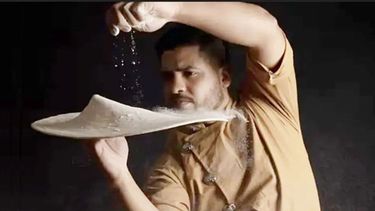 Ezequiel Ortigoza hizo girar sobre su cabeza una masa de más de 6 kilos y un metro y medio de diámetro. Ezequiel Ortigoza hizo girar sobre su cabeza una masa de más de 6 kilos y un metro y medio de diámetro.