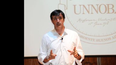 El ministro Bullrich anunció la jornada extendida para Junín. (UNNOBA)