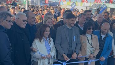 En la mañana de este jueves, se realizó el corte de cintas con el que quedó formalmente inaugurada Agroactiva. En la mañana de este jueves, se realizó el corte de cintas con el que quedó formalmente inaugurada Agroactiva.