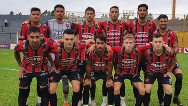 El Rojinegro estuvo en ventaja pero el Colectivero lo dio vuelta en el complemento. El Rojinegro estuvo en ventaja pero el Colectivero lo dio vuelta en el complemento.