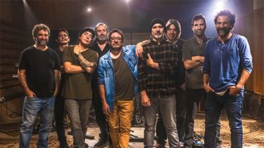 La banda uruguaya La Vela Puerca brindará un show en el complejo New Park de Pergamino.