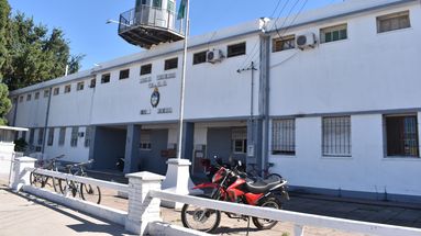 Un informe de la Comisión Provincial por la Memoria (CPM) revela que el penal local triplica su capacidad operativa. Un informe de la Comisión Provincial por la Memoria (CPM) revela que el penal local triplica su capacidad operativa.