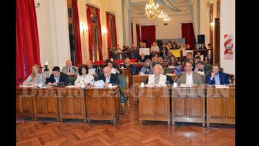 La del martes fue la novena sesión ordinaria de 2016. (LA OPINION)
