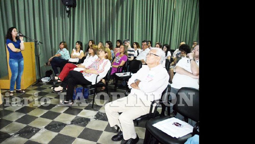 El Instituto Maiztegui fue sede del encuentro que reunió a referentes de laboratorios de todo el país. (LA OPINION)