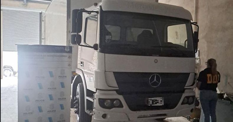 La modalidad implicaba ocultar la mercadería sustraída en el galpón allanado y posteriormente encontrar los potenciales clientes.