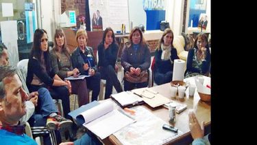 Marita Conti reunida con referentes del ámbito de la educación. (FRENTE RENOVADOR)