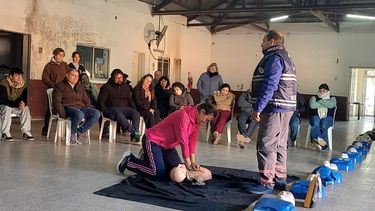 rcp y uso de dea: una herramienta vital que recorre los pueblos del partido de pergamino rcp y uso de dea: una herramienta vital que recorre los pueblos del partido de pergamino