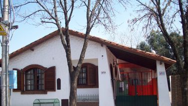 El Jardín Santa Julia se emplaza en calle Alberdi 2965 de Pergamino. El Jardín Santa Julia se emplaza en calle Alberdi 2965 de Pergamino.