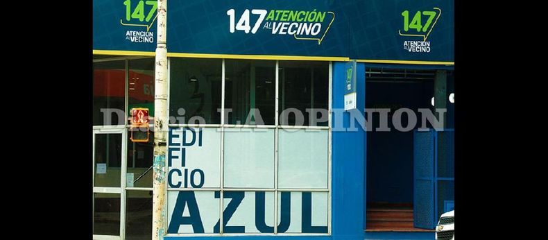 Además del teléfono y la aplicación, se puede proceder a la antigua, presentándose en las oficinas propias de 147, de Avenida de Mayo y Doctor Alem. (LA OPINION)