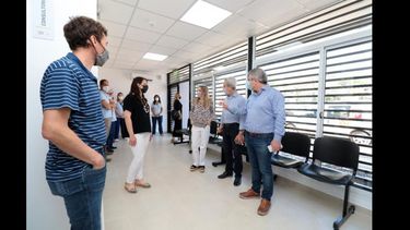 El intendente Javier Martínez recorrió el Centro de Atención Primaria de la Salud en Villa Alicia con el fin de observar las obras concretadas en este lugar.