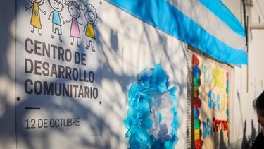 El aniversario reunió a niños, familias, docentes, exalumnos, vecinos y autoridades municipales en una jornada atravesada por la emoción, los recuerdos y el sentido de pertenencia.