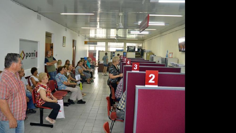 Por estos días fue incesante la consulta de jubilados y pensionados en la agencia local de Pami. (ARCHIVO LA OPINION)
