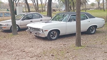 Un grupo de aficionados a los autos clásicos y deportivos eligió este fin de semana a San Antonio de Areco como destino para una nueva salida recreativa. Un grupo de aficionados a los autos clásicos y deportivos eligió este fin de semana a San Antonio de Areco como destino para una nueva salida recreativa.