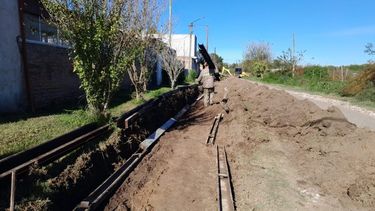 Pergamino suma cuadras con cordón cuneta, una obra clave para mejorar los barrios
