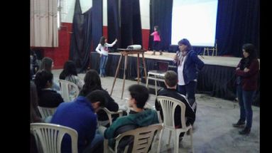 Los miembros de la organización desarrollaron una jornada de sensibilización en el exColegio Nacional. (FORO CONTRA LA TRATA)