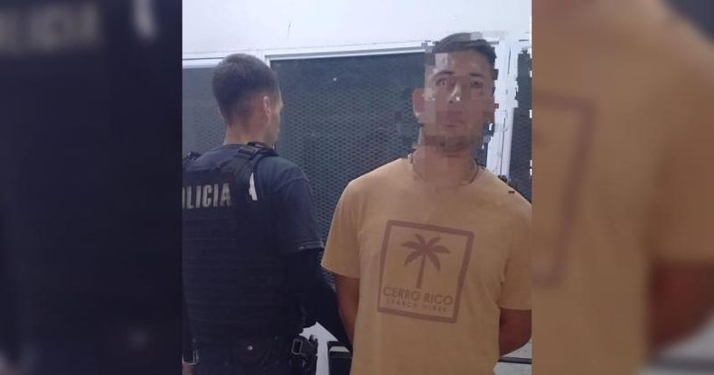 El sábado en calle Güiraldes arrestaron a un sujeto de 27, quien iba al mando de un Renault Sandero que impactó contra la mampostería del frente de una edificación familiar provocándole daños.