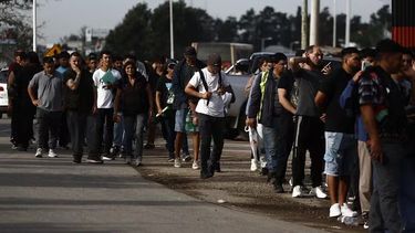 El Frigorífico Cabaña Don Theo: Ofrece 60 puestos de trabajo en Moreno, con salarios entre $1.000.000 y $1.500.000. El Frigorífico Cabaña Don Theo: Ofrece 60 puestos de trabajo en Moreno, con salarios entre $1.000.000 y $1.500.000.