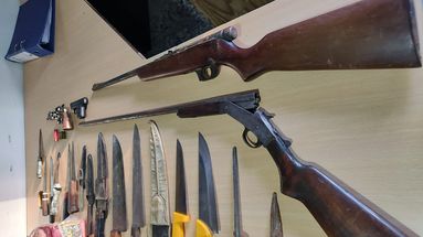 En los allanamientos secuestraron cuchillos, sierras y otros elementos utilizados para el desposte, algunos con restos hemáticos que serán analizados como parte de las pericias. En los allanamientos secuestraron cuchillos, sierras y otros elementos utilizados para el desposte, algunos con restos hemáticos que serán analizados como parte de las pericias.