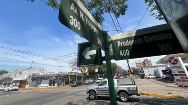 Un comerciante de avenida Yrigoyen enfrenta un proceso por falsa denuncia al intentar cobrar el seguro por el robo de dinero en un asalto. Un comerciante de avenida Yrigoyen enfrenta un proceso por falsa denuncia al intentar cobrar el seguro por el robo de dinero en un asalto.