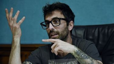 Lucas Raspall es médico psiquiatra, especializado en psicoterapia cognitivo.