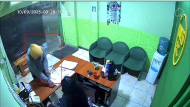 Señorita, ya sabe lo que vengo a hacer: un ladrón asaltó una remiraría en Baradero Señorita, ya sabe lo que vengo a hacer: un ladrón asaltó una remiraría en Baradero