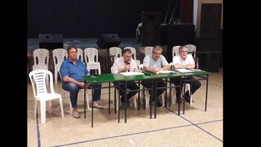 Aníbal Figueiras (vice), Eduardo Bibbó (delegado que presidió la asamblea), Roberto Zucarelli (presidente) y Marcelo Teixidó (tesorero).
