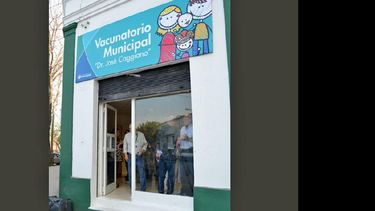 Los viajeros deben pedir turno con anticipación a la fecha de viaje. (LA OPINION)