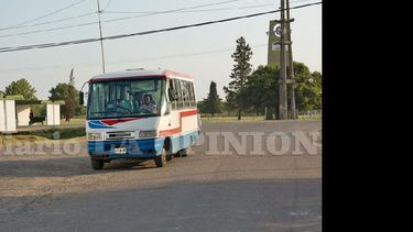 Los usuarios de colectivos reclaman en la comisión de transporte aunque muchas veces no todo es culpa de la empresa. (LA OPINION)