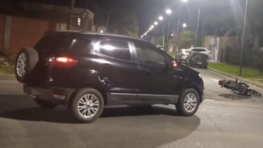 Una adolescente herida tras un accidente en San Nicolás entre automóvil y motocicleta. Una adolescente herida tras un accidente en San Nicolás entre automóvil y motocicleta.
