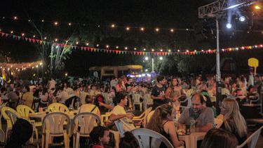 La ciudad de Zárate vivirá uno de los eventos más esperados del año con la nueva edición del Food Truck Festival Zárate 2025, que en esta ocasión celebra el 90º Aniversario de la Cooperativa de Electricidad de Zárate. La ciudad de Zárate vivirá uno de los eventos más esperados del año con la nueva edición del Food Truck Festival Zárate 2025, que en esta ocasión celebra el 90º Aniversario de la Cooperativa de Electricidad de Zárate.
