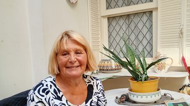 María Delia Trotta, su vocación docente y la vida, compartida en una cálida charla con LA OPINION.