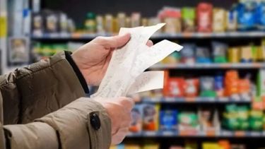 El Grupo de Comerciantes Unidos de San Pedro manifestó su enérgico rechazo al incremento en las tasas municipales aprobado recientemente por el Concejo Deliberante. El Grupo de Comerciantes Unidos de San Pedro manifestó su enérgico rechazo al incremento en las tasas municipales aprobado recientemente por el Concejo Deliberante.