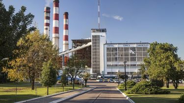 Un consorcio liderado por Global Infrastructure Partners (GIP), bajo el ala del gigante BlackRock, y el fondo sueco EQT, acordó la adquisición definitiva de AES Corporation. Un consorcio liderado por Global Infrastructure Partners (GIP), bajo el ala del gigante BlackRock, y el fondo sueco EQT, acordó la adquisición definitiva de AES Corporation.