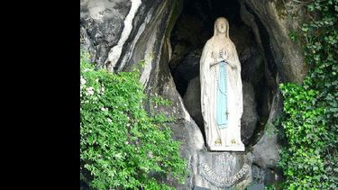 Como en cada 11 de febrero se celebra a esta advocación mariana que apareció en la ciudad de Lourdes, Francia en 1858. (FOROSDELAVIRGEN.ORG)