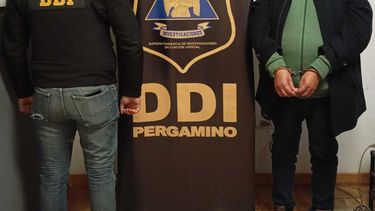 El sujeto de 70 años en su momento fue escrachado por los comerciantes de la zona céntrica que lo vieron intentando hurtar indumentaria en salones comerciales. El sujeto de 70 años en su momento fue escrachado por los comerciantes de la zona céntrica que lo vieron intentando hurtar indumentaria en salones comerciales.