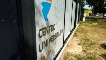 El encuentro, realizado en el Centro Universitario de Ramallo, se desarrolló bajo el lema “Jornada de intercambio y evaluación” y contó con la participación de más de 75 docentes. El encuentro, realizado en el Centro Universitario de Ramallo, se desarrolló bajo el lema “Jornada de intercambio y evaluación” y contó con la participación de más de 75 docentes.