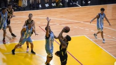 basquetbol: luego de la derrota, comunicaciones se juega todo este domingo ante porteno basquetbol: luego de la derrota, comunicaciones se juega todo este domingo ante porteno