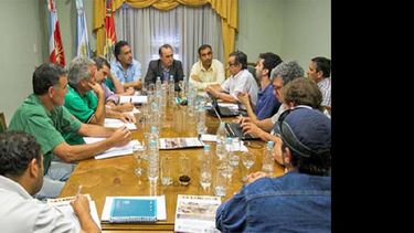 Reunión interministerial en la localidad de Frías, Santiago del Estero.  (INTA INFORMA)