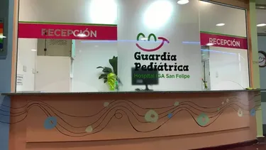 Un bebé de 6 meses falleció este jueves por la mañana en el Hospital San Felipe, luego de haber sido ingresado durante la noche anterior con un fuerte traumatismo en la cabeza. Un bebé de 6 meses falleció este jueves por la mañana en el Hospital San Felipe, luego de haber sido ingresado durante la noche anterior con un fuerte traumatismo en la cabeza.