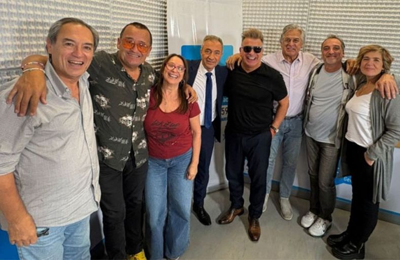 El equipo de Mancini 590. Juan José Maderna, Alvaro Navia, Laura Ojeda, Chiche Ferro, Fernando Mancini, Ubaldo Matilde Fillol, Daniel Galera y La Capel.