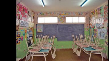 Varios establecimientos de nuestra ciudad no dictarán clases durante la presente jornada. (ARCHIVO LA OPINION)