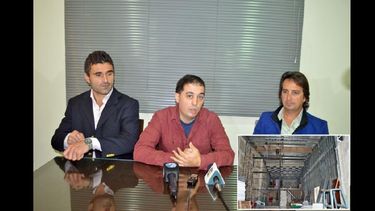 Ricardo Ruggeri, Javier Genoud y Fabio Friguglietti explicaron los alcances de esta donación. (LA OPINION)