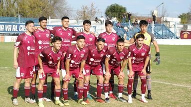 Defensores de Belgrano de Villa Ramallo venció 2 a 0 a El Linqueño como visitante por el Torneo Federal A. Con goles de Mateo Tuset y Enzo Luna, cortó una racha de cuatro partidos sin victorias. Defensores de Belgrano de Villa Ramallo venció 2 a 0 a El Linqueño como visitante por el Torneo Federal A. Con goles de Mateo Tuset y Enzo Luna, cortó una racha de cuatro partidos sin victorias.