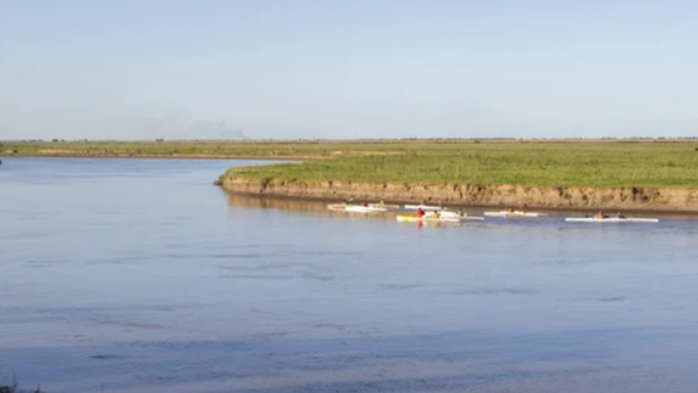 Desde hace unos días Marcelo, junto a su hijo de 24 años, se encuentran viviendo en una carpa cerca de la Planta Depuradora de la ciudad. Desde hace unos días Marcelo, junto a su hijo de 24 años, se encuentran viviendo en una carpa cerca de la Planta Depuradora de la ciudad.