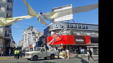 Ayer en horas de la mañana se daba inicio a la tarea de ornamentación. (LA OPINION)