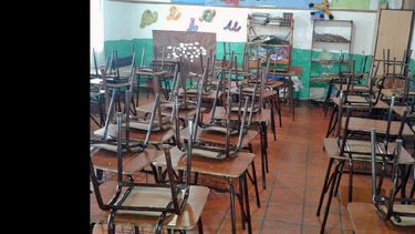Los gremios entre otras cosas reclaman incremento y recomposición salarial. (ARCHIVO LA OPINION)