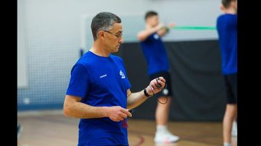 Andrés Esper llegó a Rusia para trabajar en el histórico Dynamo de Moscú. Andrés Esper llegó a Rusia para trabajar en el histórico Dynamo de Moscú.