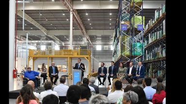 stamos cumpliendo con la decisión política de Sergio Massa de ordenar la macroeconomía sosteniendo el nivel de actividad con foco en la industria y el agregado de valor, dijo José Ignacio de Mendiguren