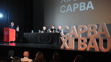 El encuentro, organizado por el CAPBA, reune a referentes de la arquitectura bajo el lema Emergencia ambiental, urgencia disciplinar y urbanismo sostenible. El encuentro, organizado por el CAPBA, reune a referentes de la arquitectura bajo el lema Emergencia ambiental, urgencia disciplinar y urbanismo sostenible.